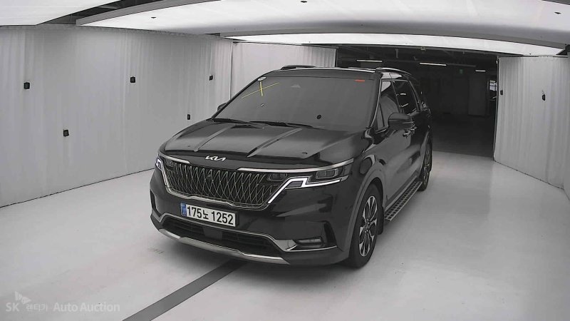 Kia Carnival (KA4) 9-seater Diesel Signature