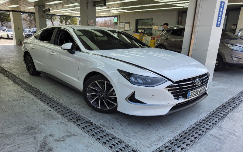 Hyundai Sonata (DN8) G2.0 Premium Family
